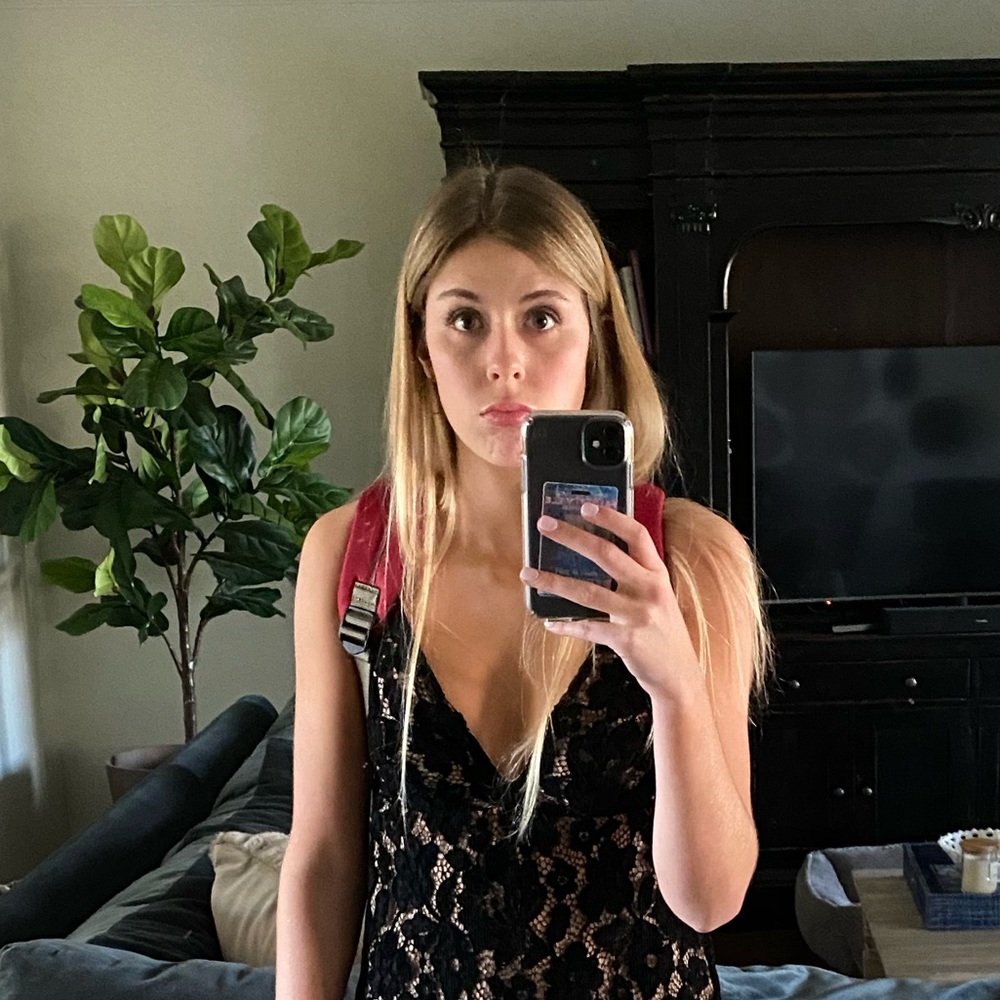 Meet your Posher, Abby